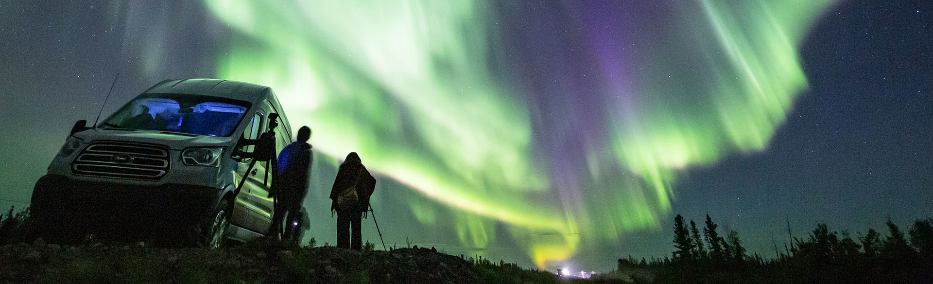 誰よりもオーロラを愛するガイドが案内します ナヌック オーロラツアーズ Nanook Aurora Tours